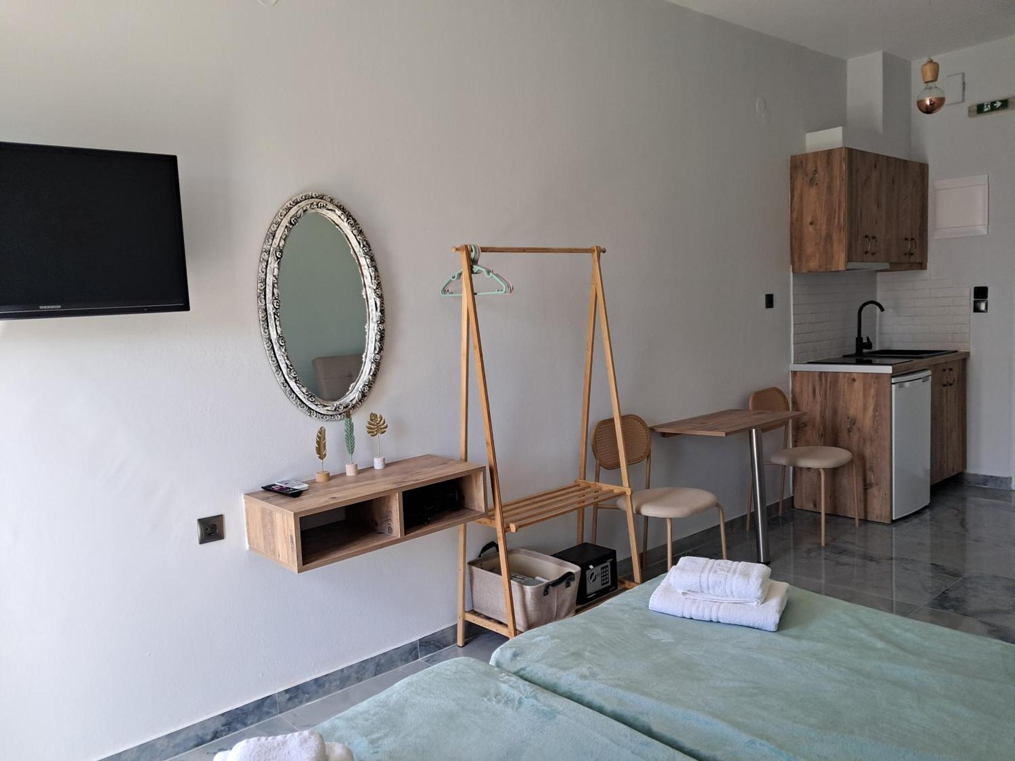 Poppy Beloni Aparthotel Chania  Exterior photo